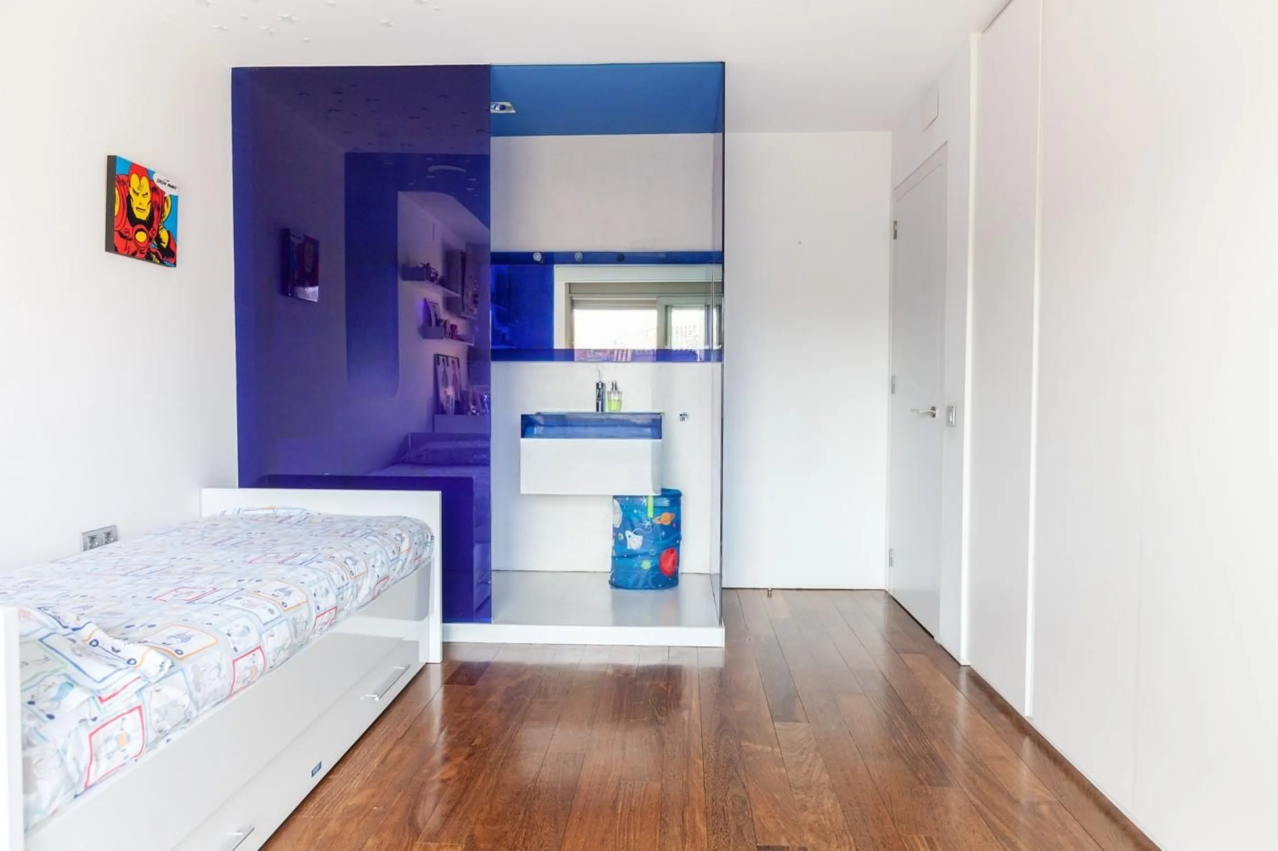 Modern Villa with Designer Finishes in Prestigious Sant Cugat Area, Barcelona