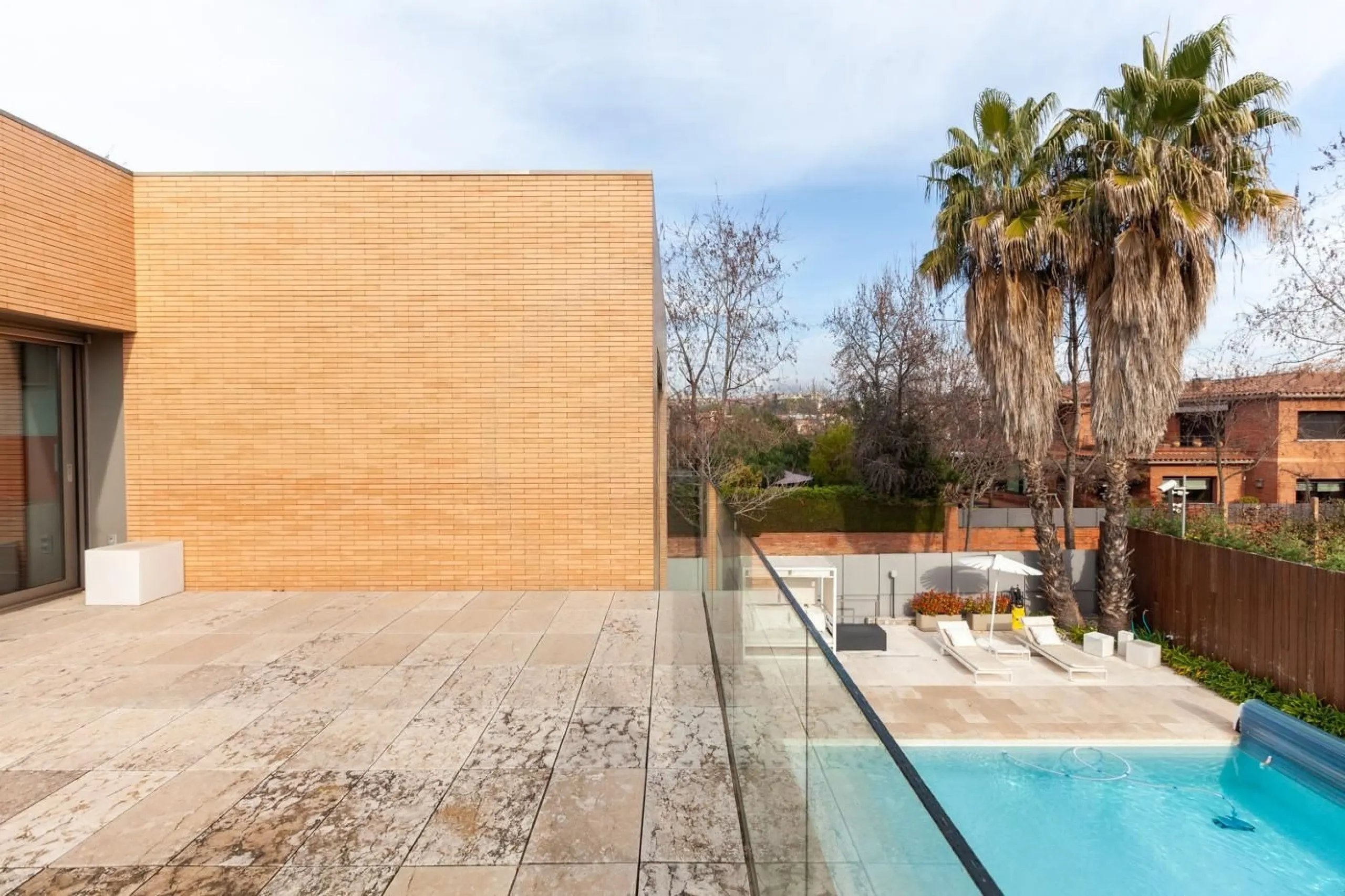 Modern Villa with Designer Finishes in Prestigious Sant Cugat Area, Barcelona