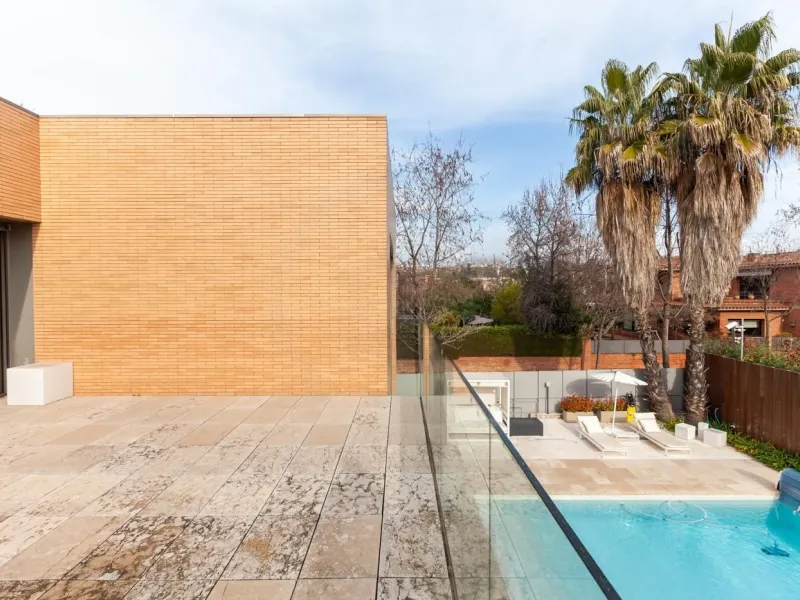 Modern Villa with Designer Finishes in Prestigious Sant Cugat Area, Barcelona