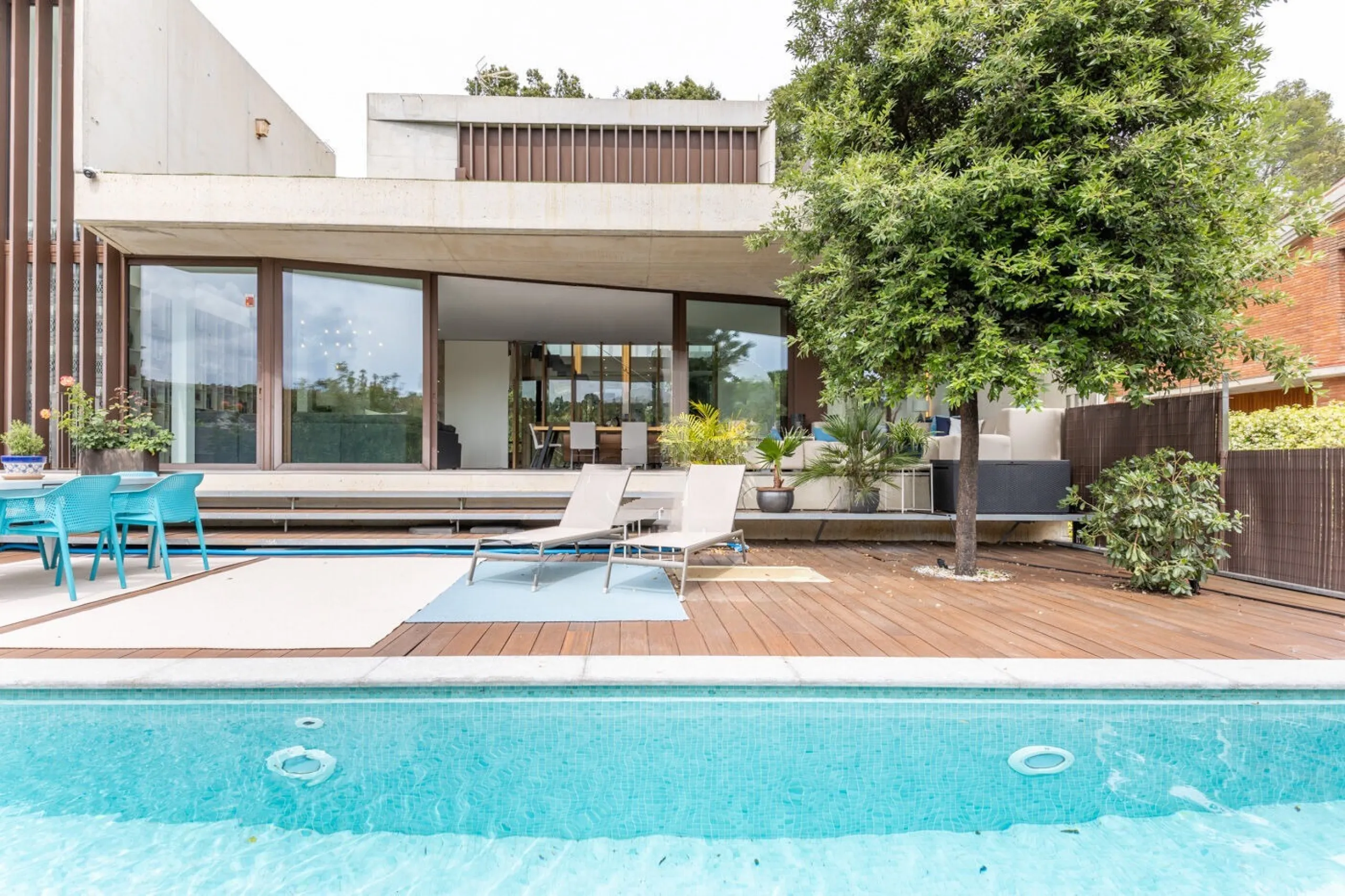 Villa moderna en zona prestigiosa junto al club de golf en Sant Cugat, Barcelona