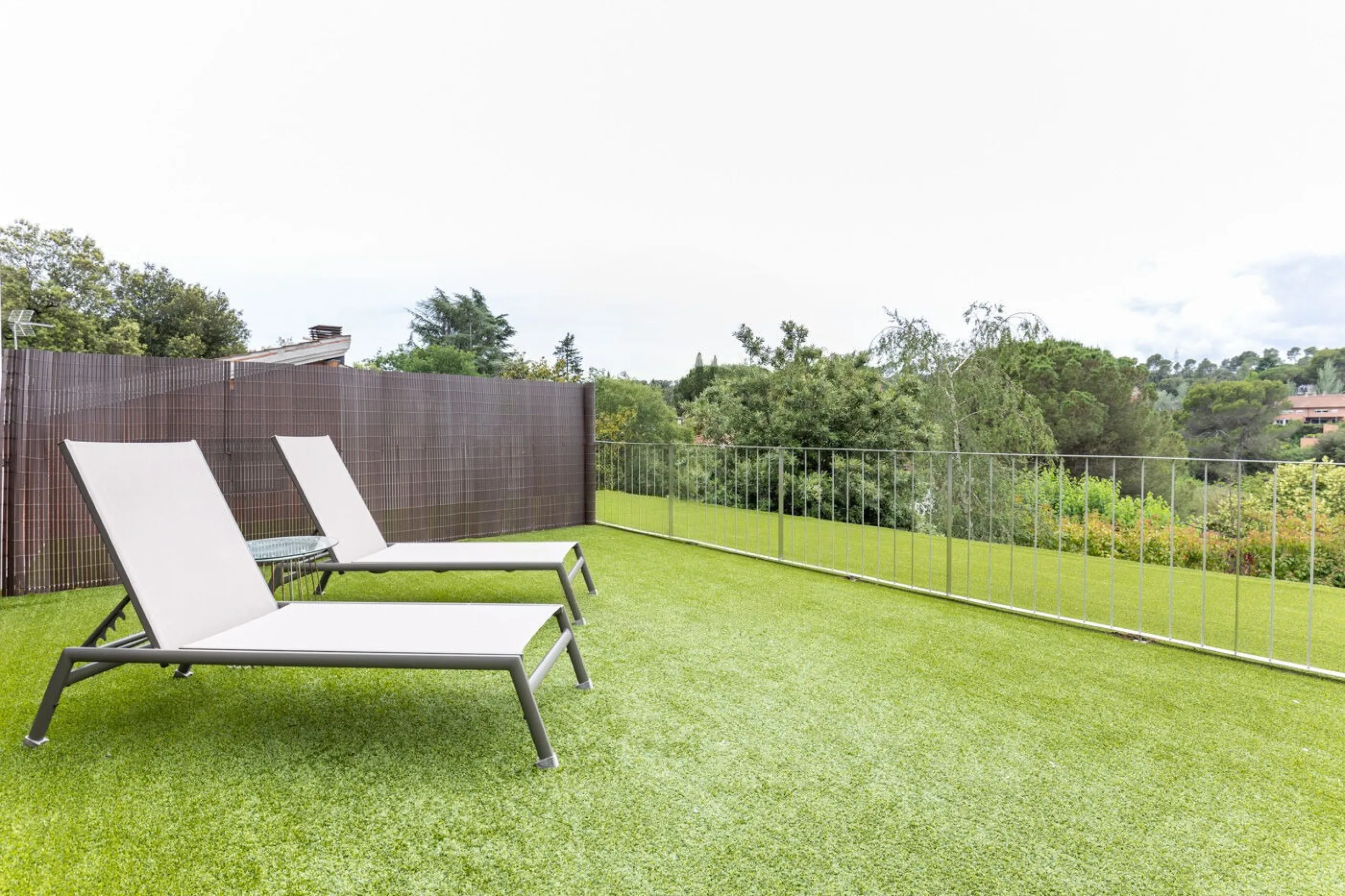 Villa moderna en zona prestigiosa junto al club de golf en Sant Cugat, Barcelona
