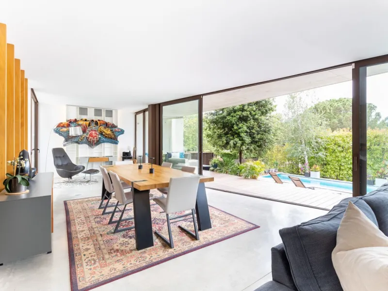 Villa moderna en zona prestigiosa junto al club de golf en Sant Cugat, Barcelona