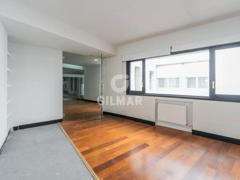 Triplex in Nueva España - Madrid