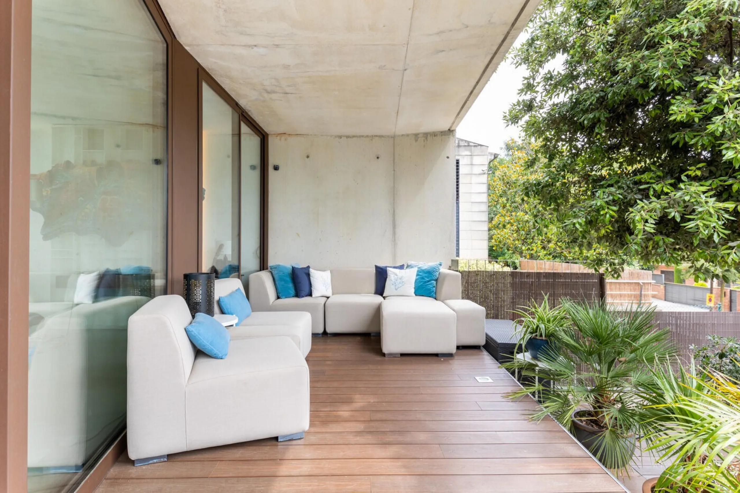 Villa moderna en zona prestigiosa junto al club de golf en Sant Cugat, Barcelona