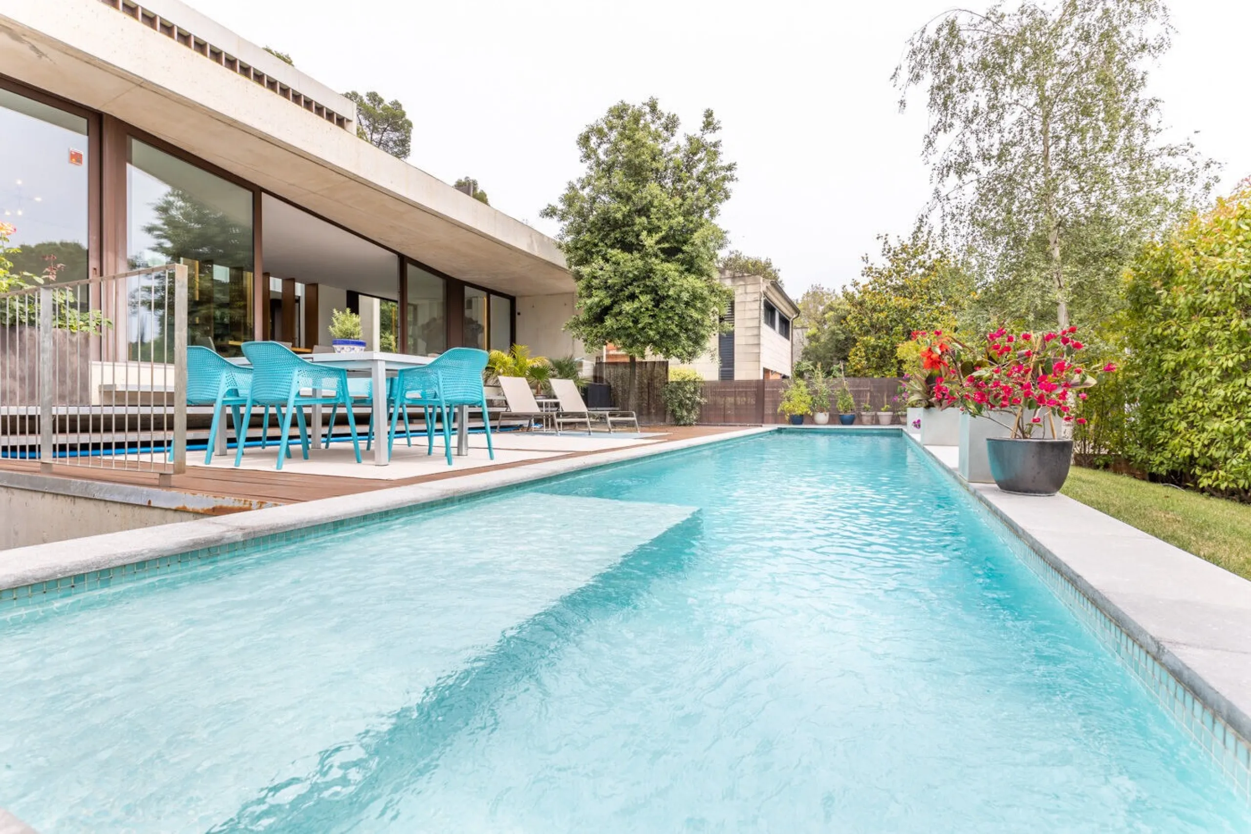 Villa moderna en zona prestigiosa junto al club de golf en Sant Cugat, Barcelona