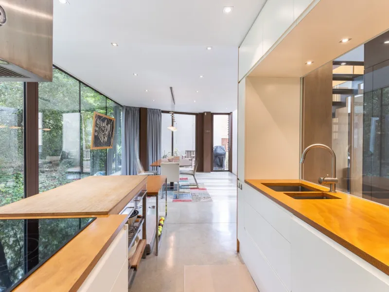 Villa moderna en zona prestigiosa junto al club de golf en Sant Cugat, Barcelona