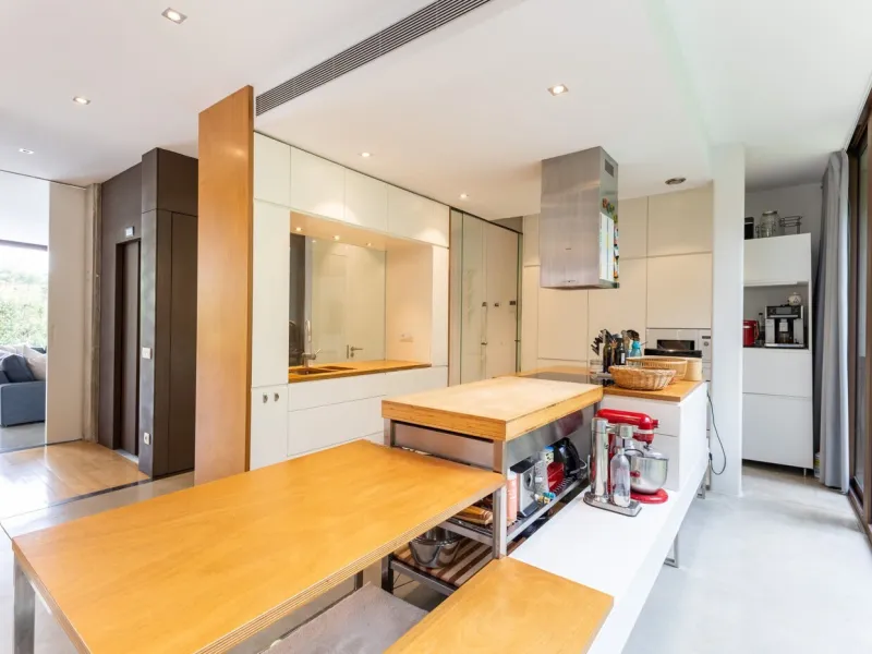 Villa moderna en zona prestigiosa junto al club de golf en Sant Cugat, Barcelona