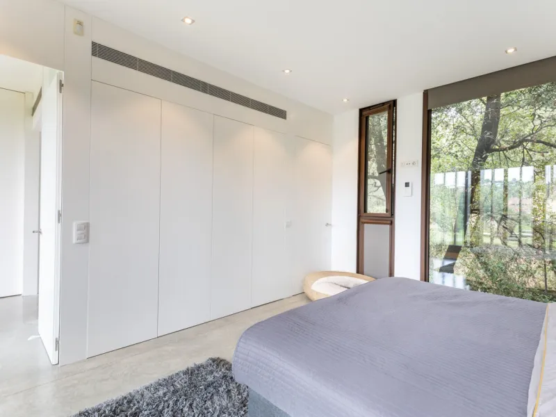 Villa moderna en zona prestigiosa junto al club de golf en Sant Cugat, Barcelona