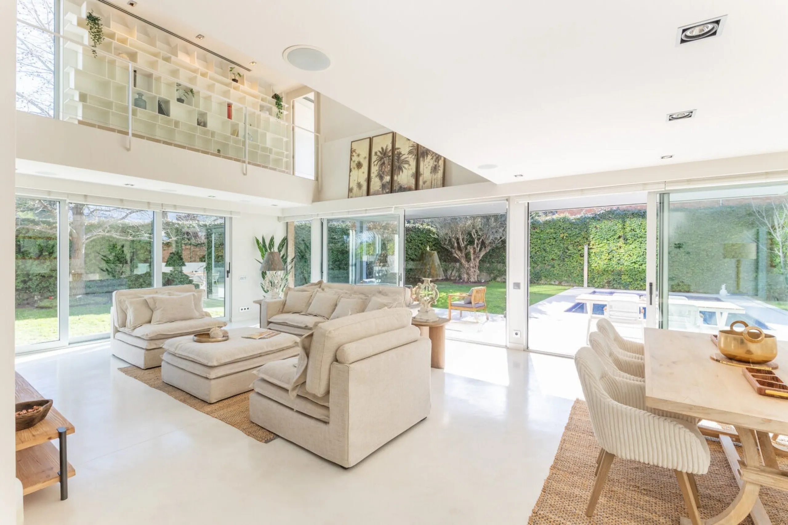 Casa exclusiva con jardín, piscina y ascensor en Sant Cugat del Valles, Barcelona