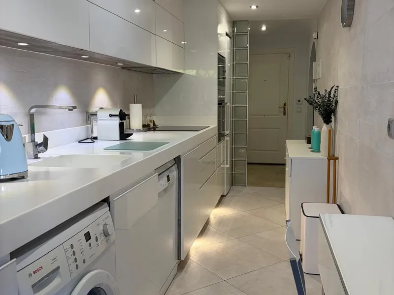 Exclusive ground-floor apartment on Marbella's Golden Mile