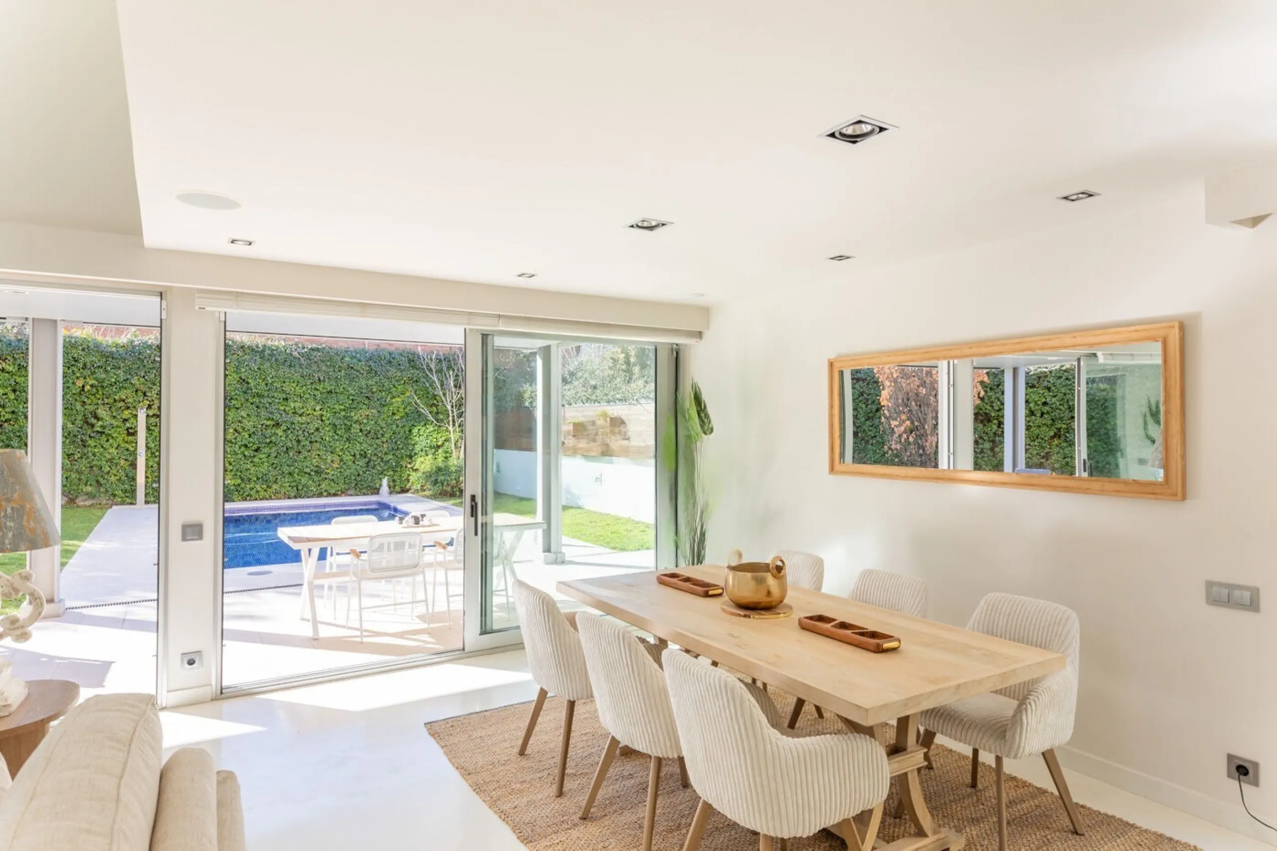 Casa exclusiva con jardín, piscina y ascensor en Sant Cugat del Valles, Barcelona