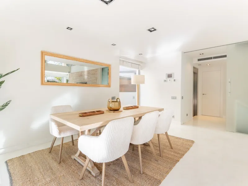 Casa exclusiva con jardín, piscina y ascensor en Sant Cugat del Valles, Barcelona