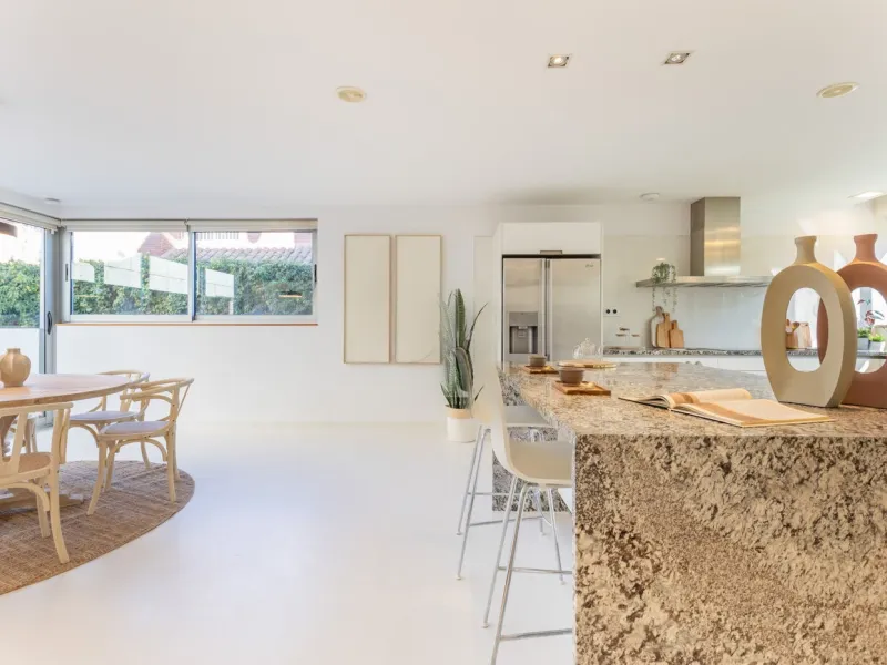 Casa exclusiva con jardín, piscina y ascensor en Sant Cugat del Valles, Barcelona