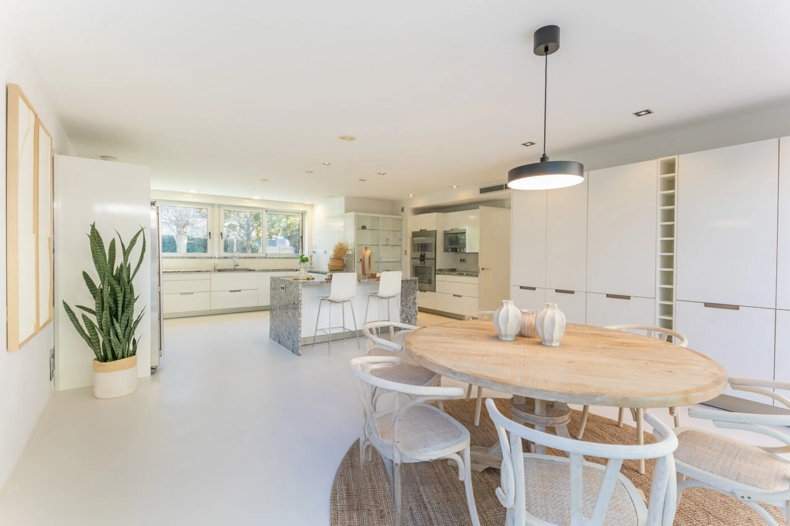 Casa exclusiva con jardín, piscina y ascensor en Sant Cugat del Valles, Barcelona