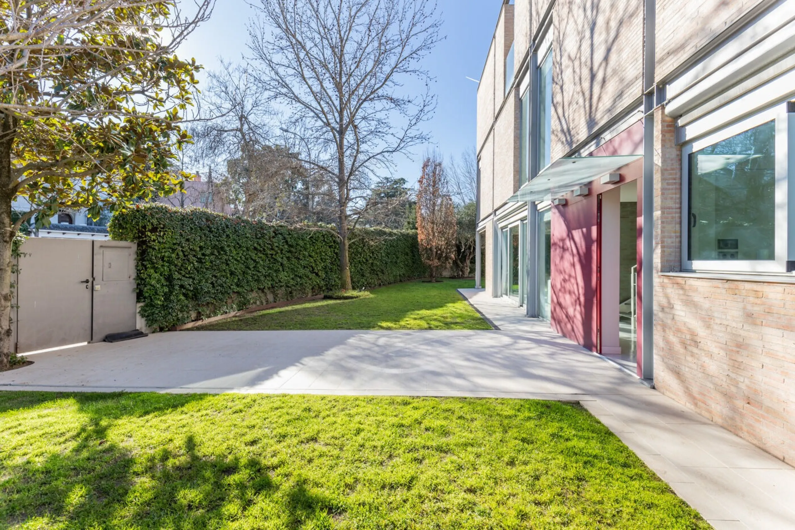 Casa exclusiva con jardín, piscina y ascensor en Sant Cugat del Valles, Barcelona