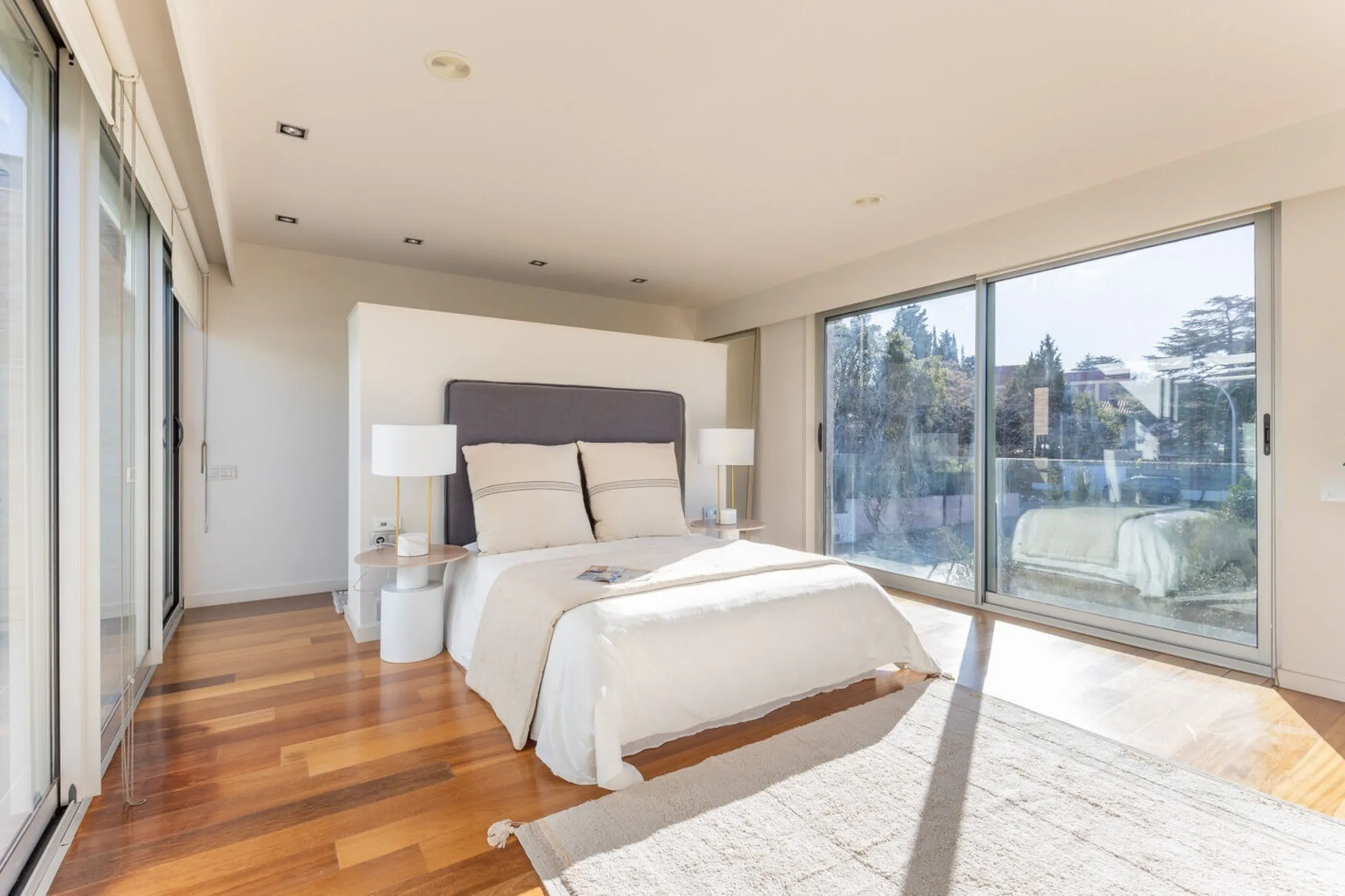 Casa exclusiva con jardín, piscina y ascensor en Sant Cugat del Valles, Barcelona