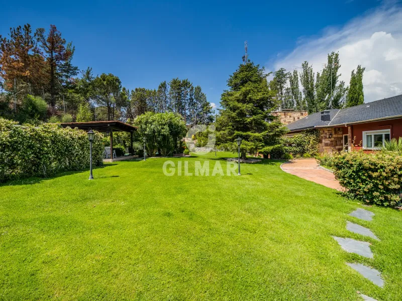 Villa in Fuente del Fresno - Madrid