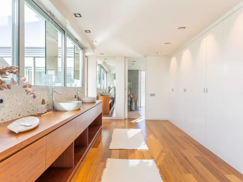 Casa exclusiva con jardín, piscina y ascensor en Sant Cugat del Valles, Barcelona
