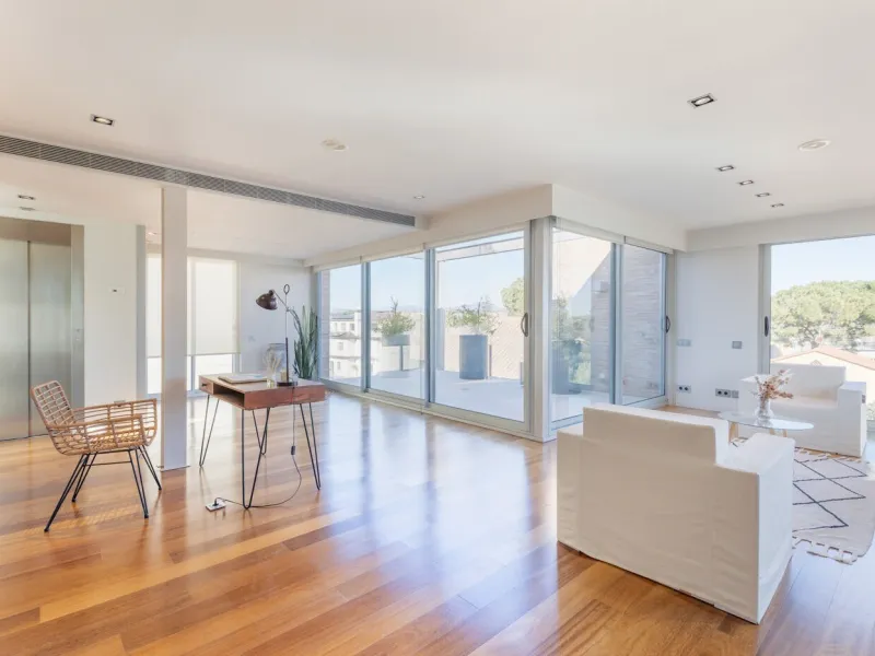 Casa exclusiva con jardín, piscina y ascensor en Sant Cugat del Valles, Barcelona
