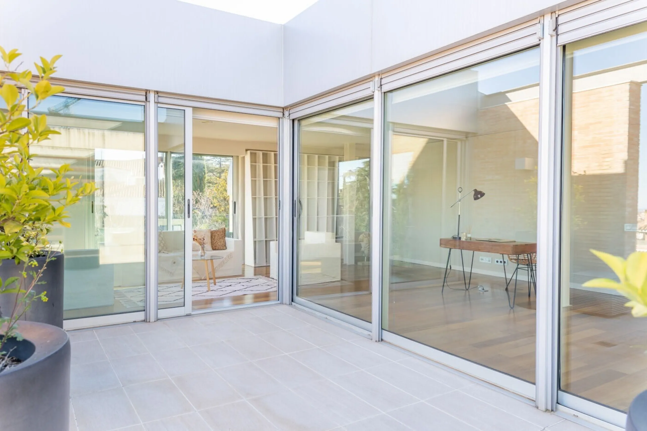 Casa exclusiva con jardín, piscina y ascensor en Sant Cugat del Valles, Barcelona