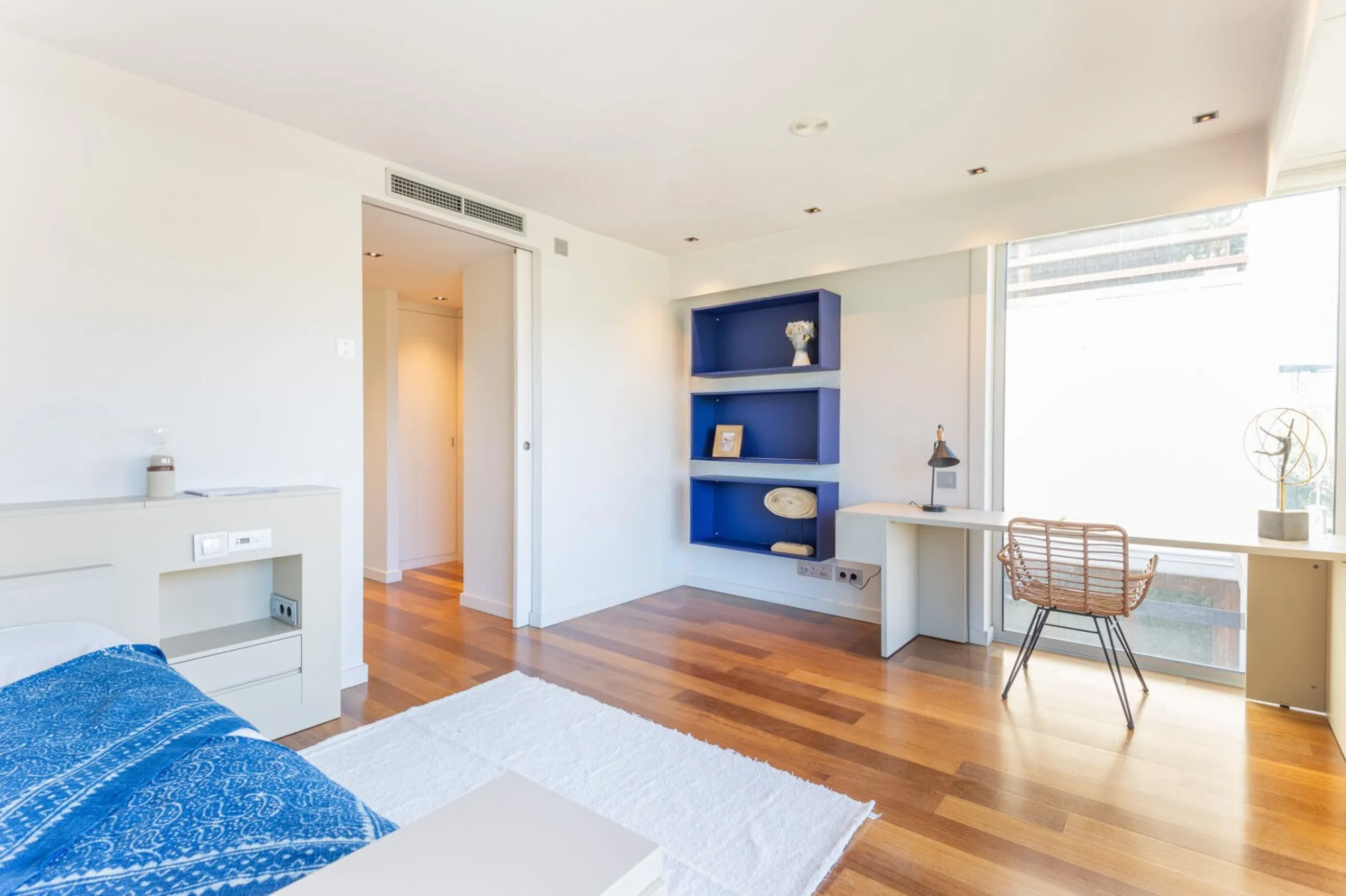 Casa exclusiva con jardín, piscina y ascensor en Sant Cugat del Valles, Barcelona