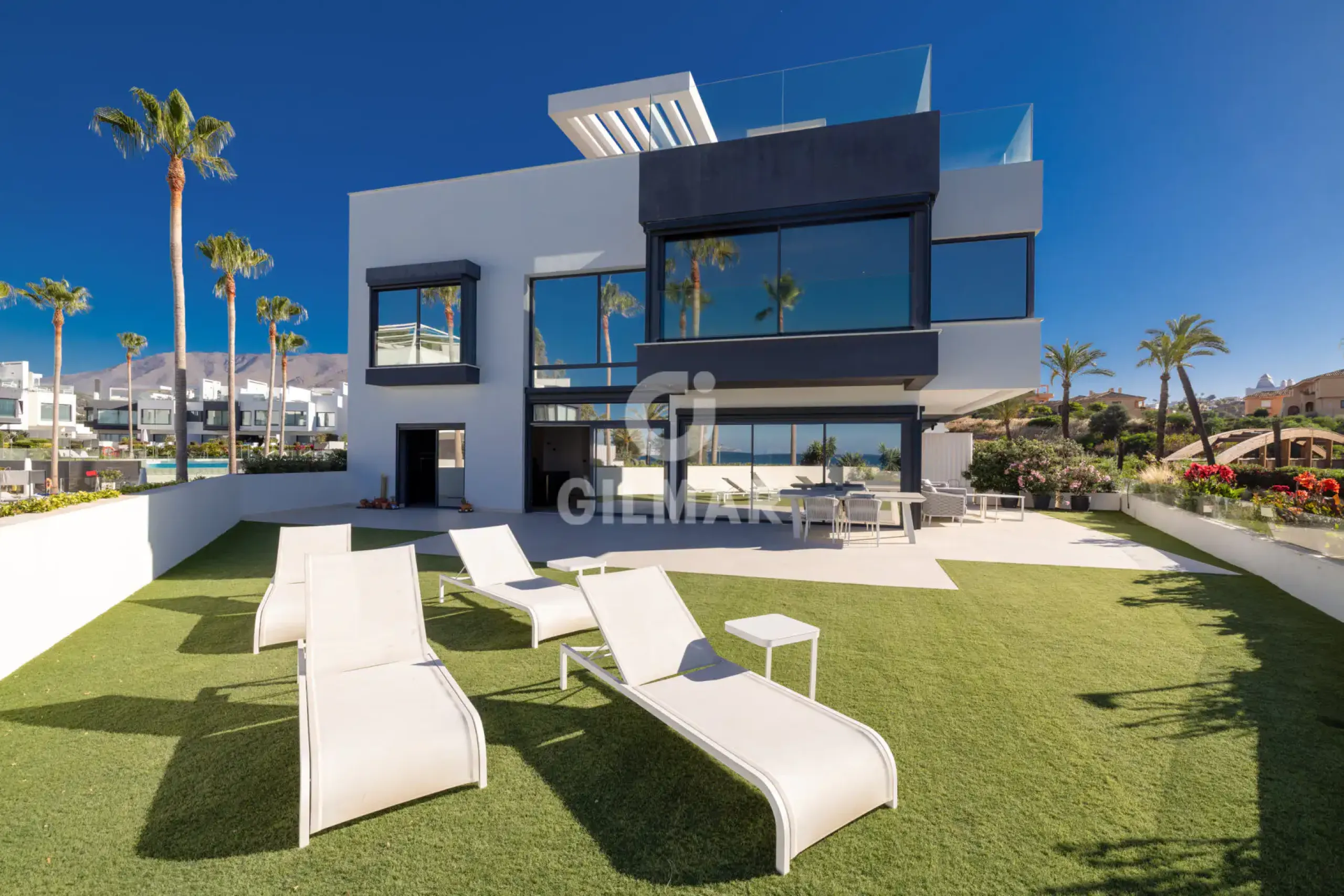 Semi-detached house in Estepona Oeste - Málaga