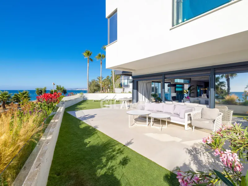 Semi-detached house in Estepona Oeste - Málaga