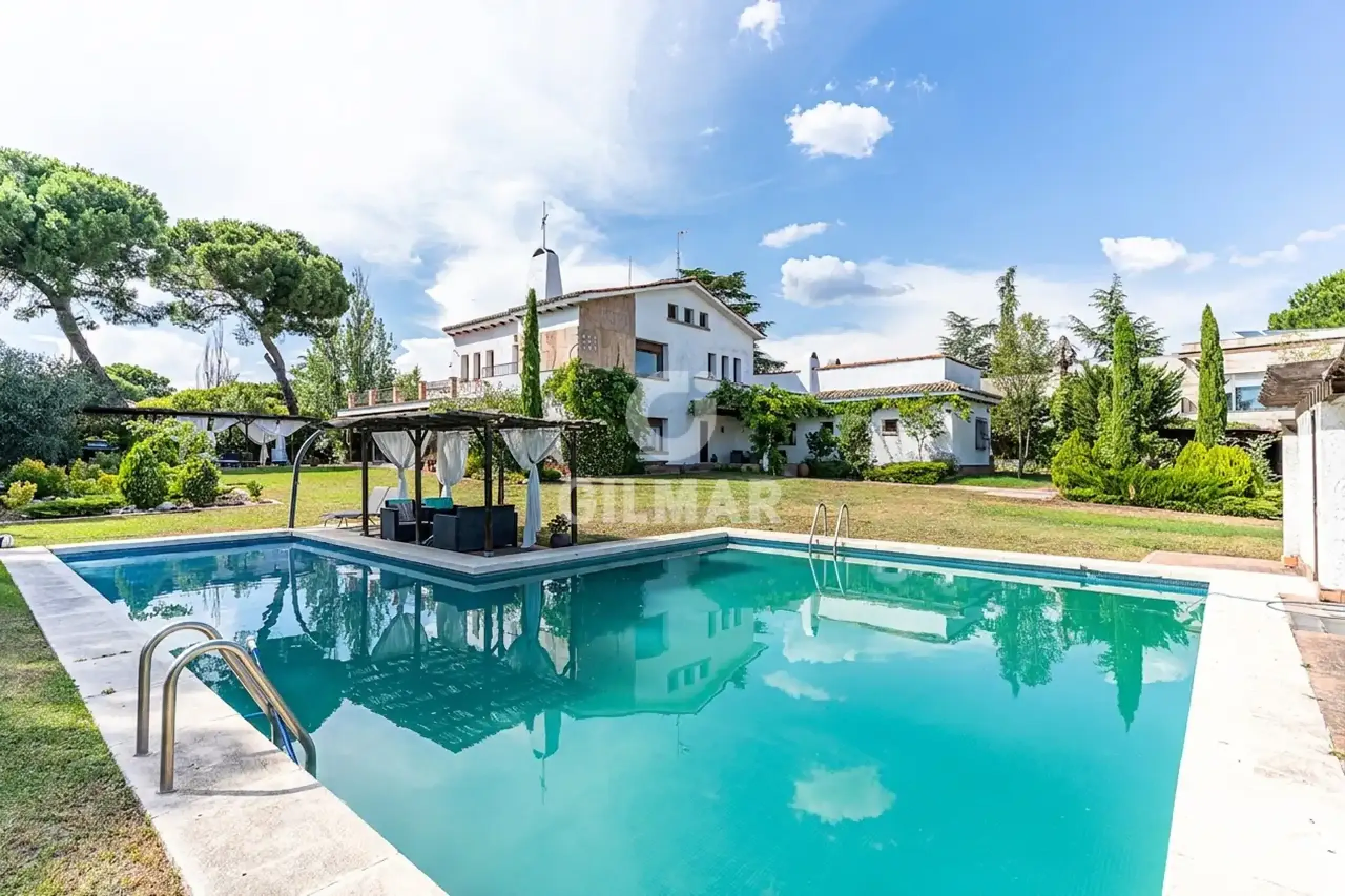 Chalet Independiente en Boadilla del Monte - Madrid