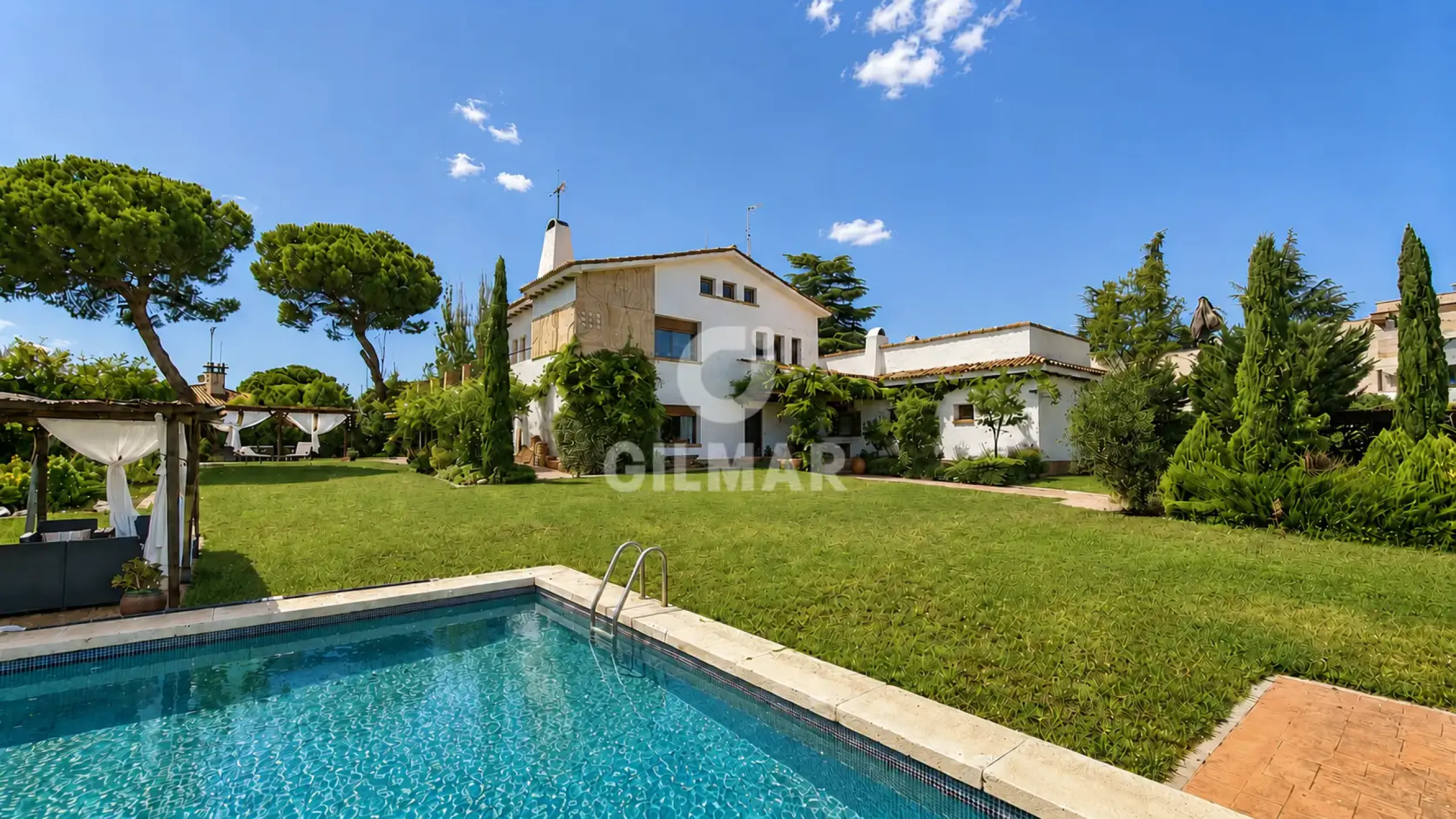Chalet Independiente en Boadilla del Monte - Madrid