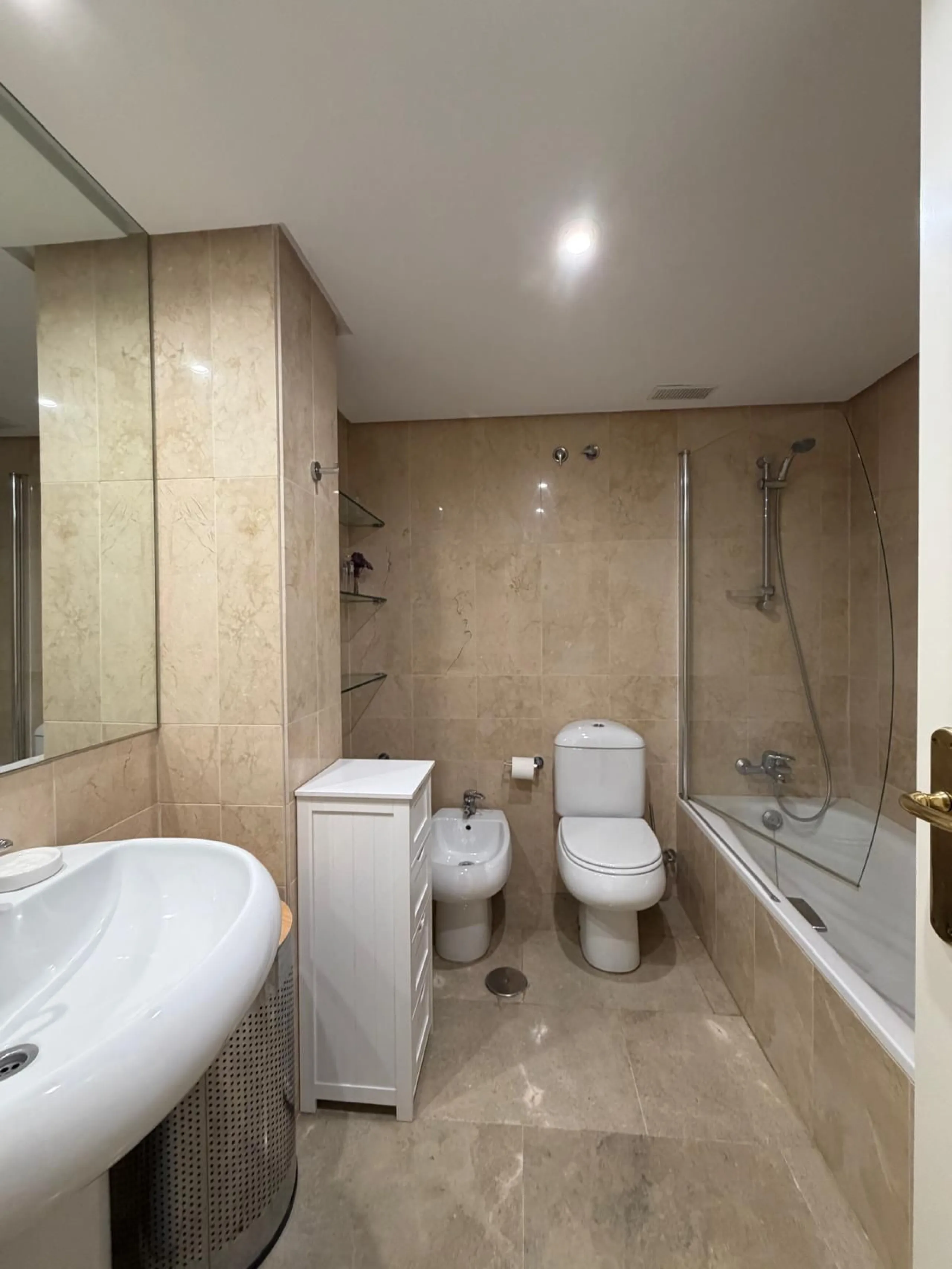 Exclusive ground-floor apartment on Marbella's Golden Mile