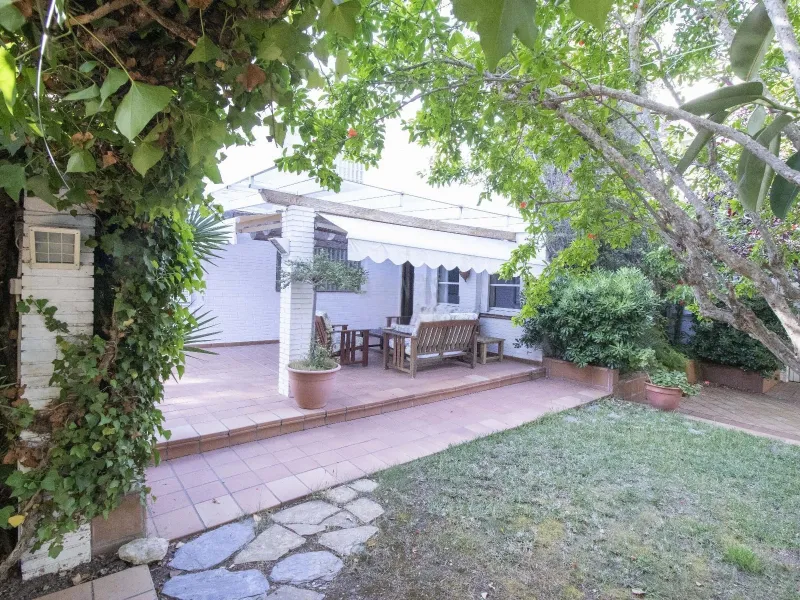 Spacious Family Home with Garden, Terraces and Pool in Coma-Ruga, Costa Dorada