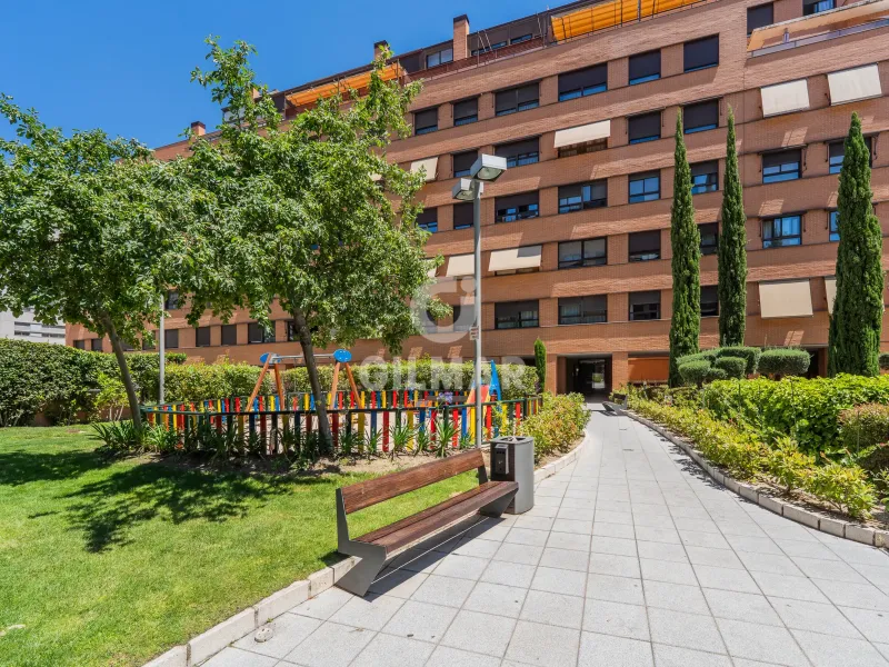 Apartment in Las Tablas - Madrid