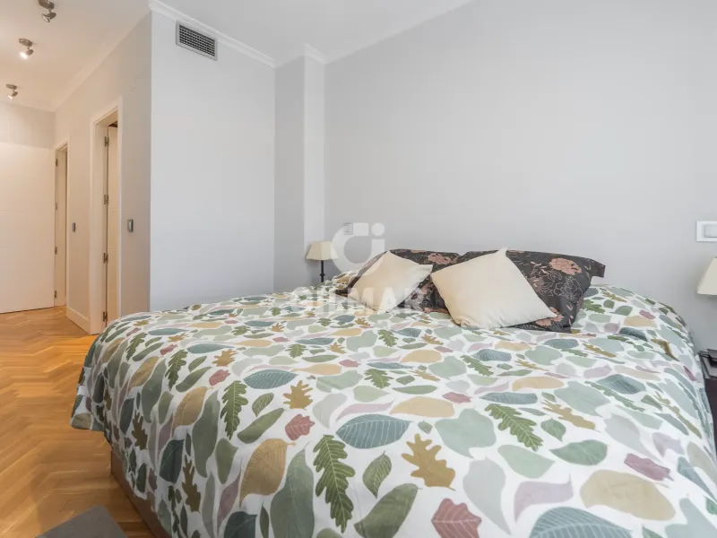 Apartment in Las Tablas - Madrid