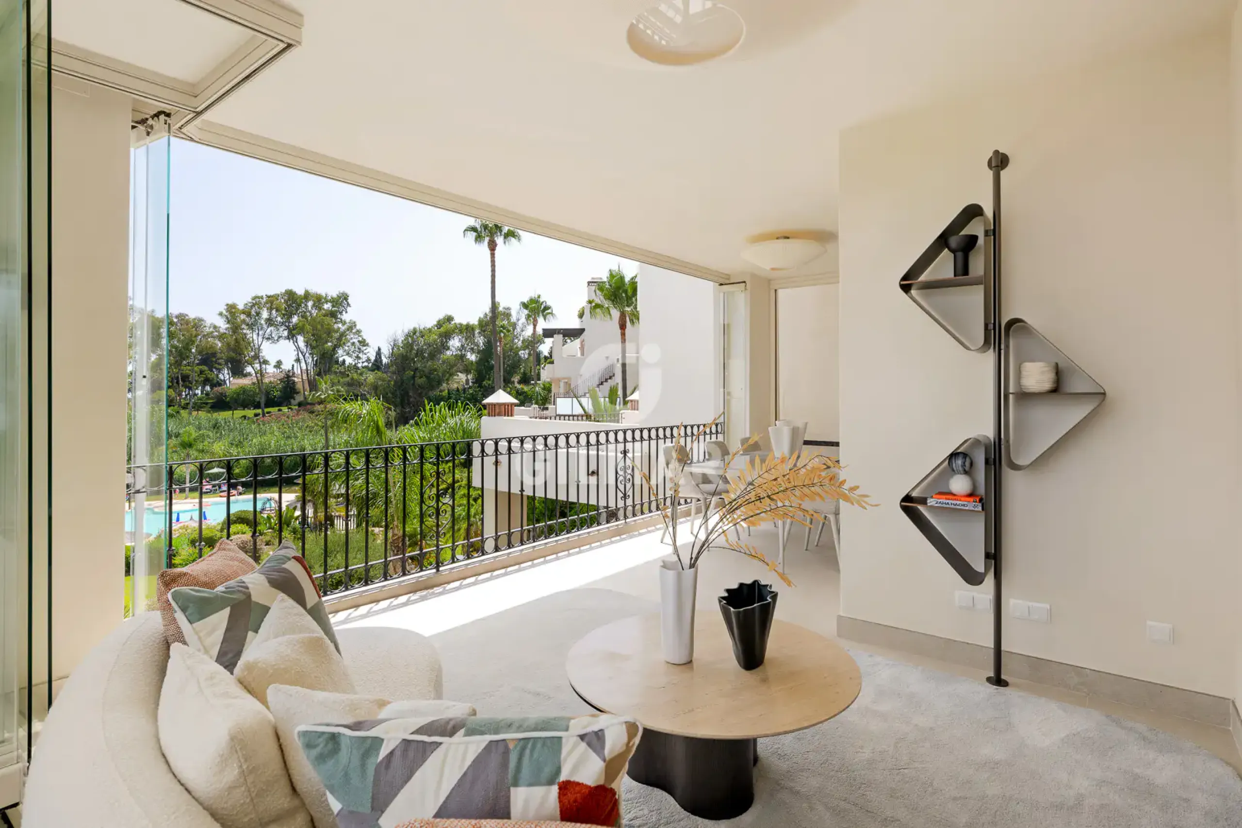 Apartment in Estepona Este - Málaga