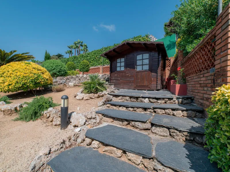 Acogedora casa con piscina y amplio jardín en Arenys de Munt, Barcelona