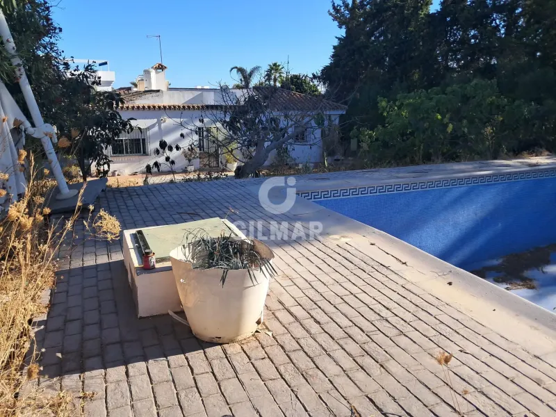 Villa in Estepona Este - Málaga