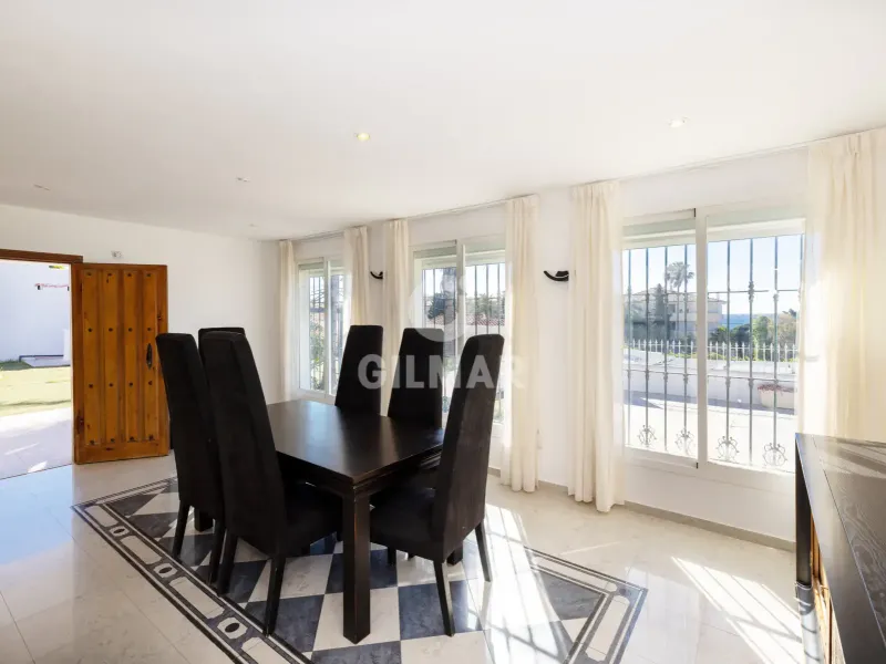 Villa in Estepona Oeste - Málaga