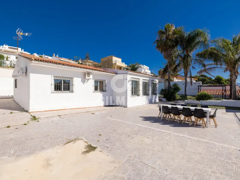 Villa in Estepona Oeste - Málaga