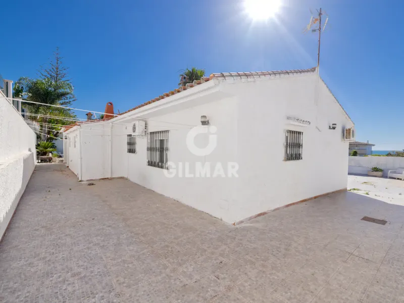 Villa in Estepona Oeste - Málaga