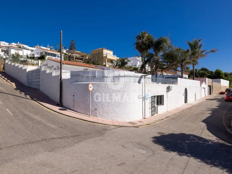 Villa in Estepona Oeste - Málaga