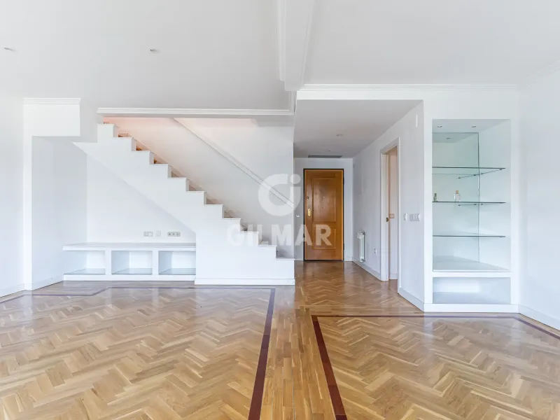 Duplex penthouse in Valdemarín - Madrid