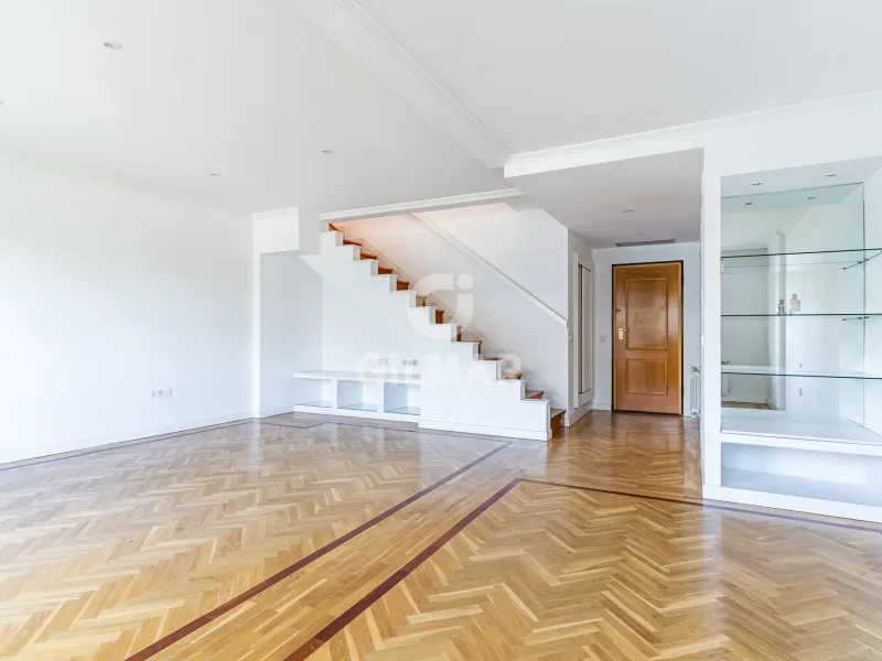 Duplex penthouse in Valdemarín - Madrid