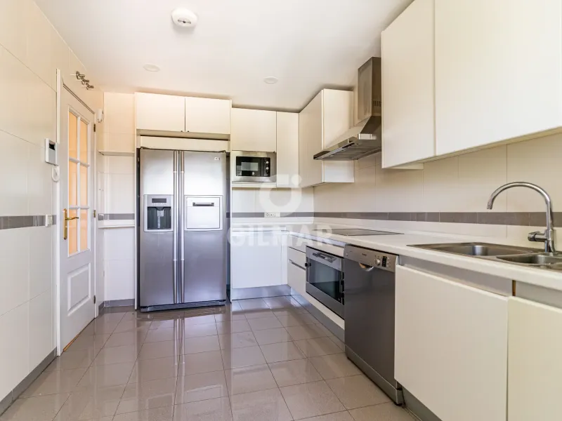 Duplex penthouse in Valdemarín - Madrid