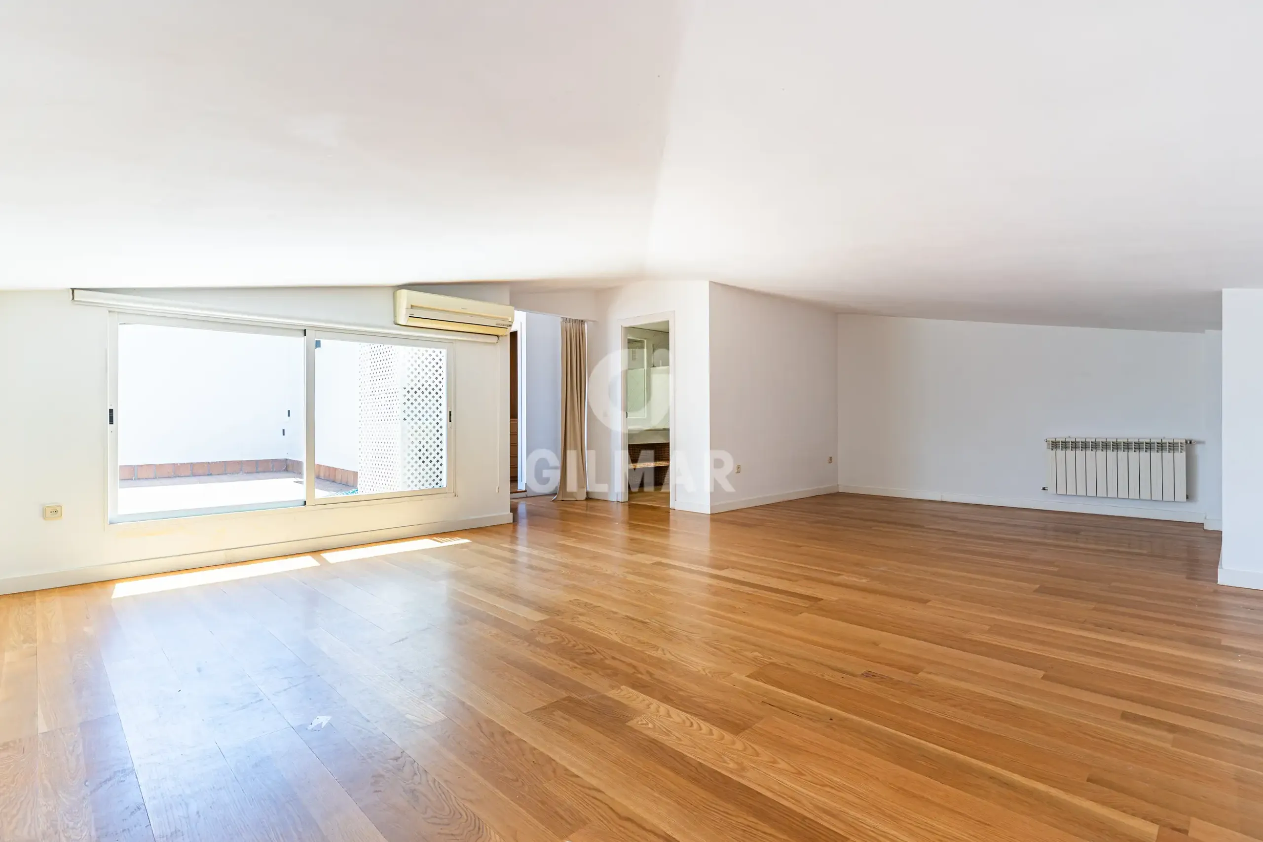 Duplex penthouse in Valdemarín - Madrid