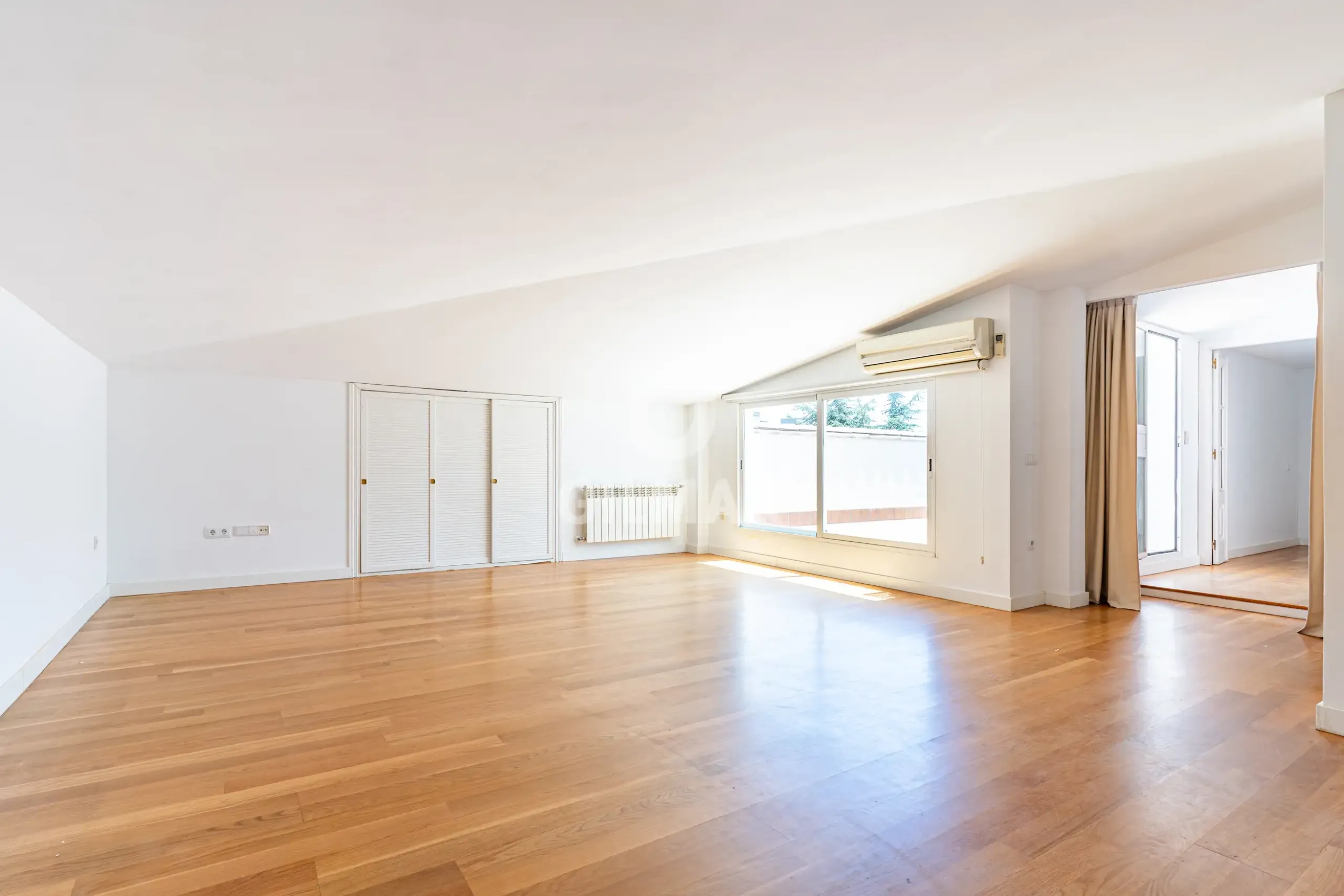 Duplex penthouse in Valdemarín - Madrid