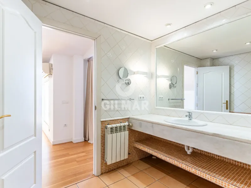 Duplex penthouse in Valdemarín - Madrid