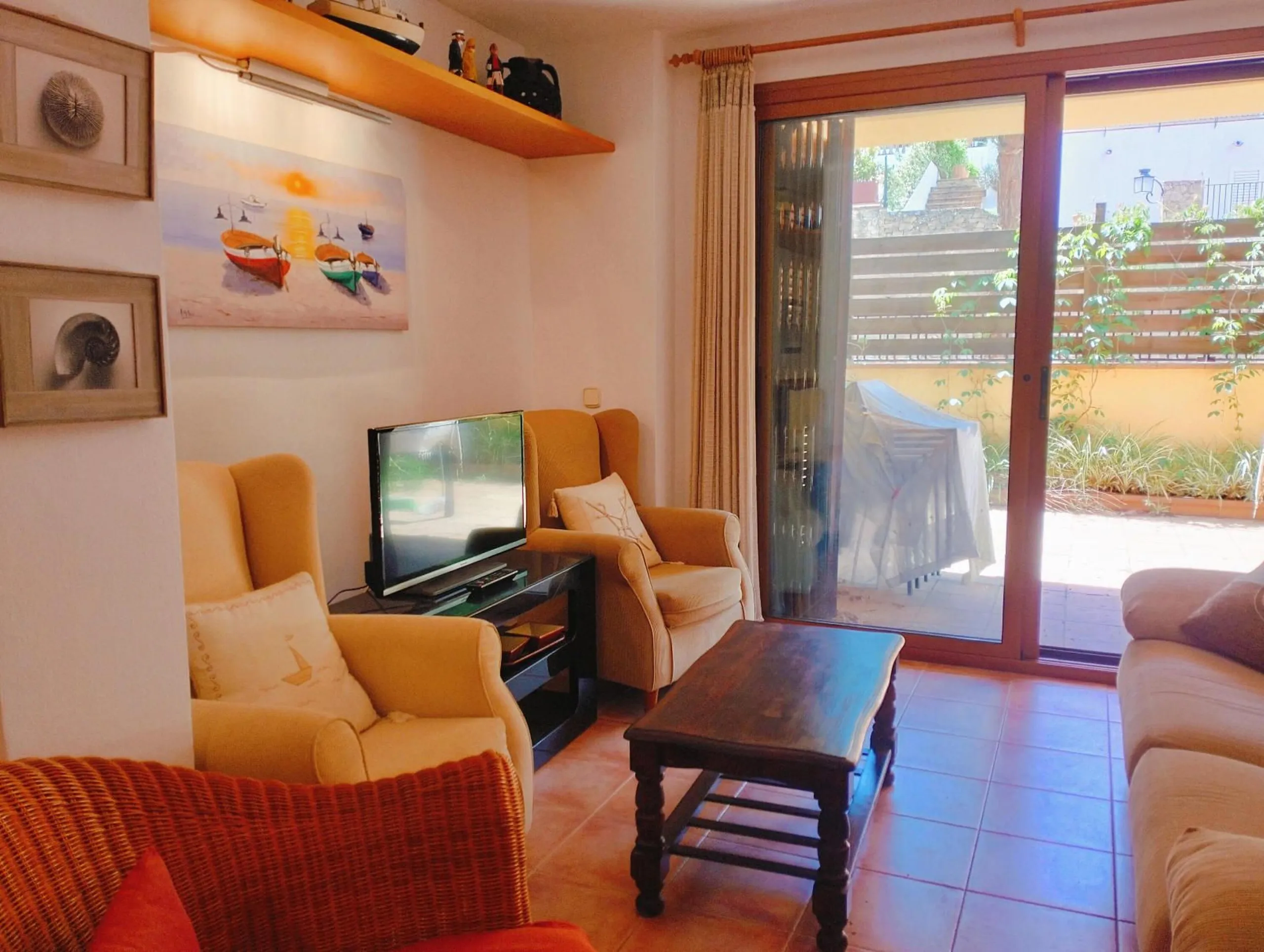 Elegant Apartment with Terrace and Parking in Central Tamariu, Costa Brava