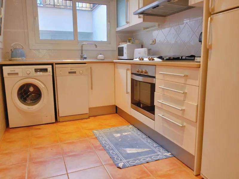 Elegant Apartment with Terrace and Parking in Central Tamariu, Costa Brava