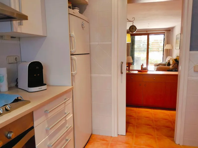 Elegant Apartment with Terrace and Parking in Central Tamariu, Costa Brava