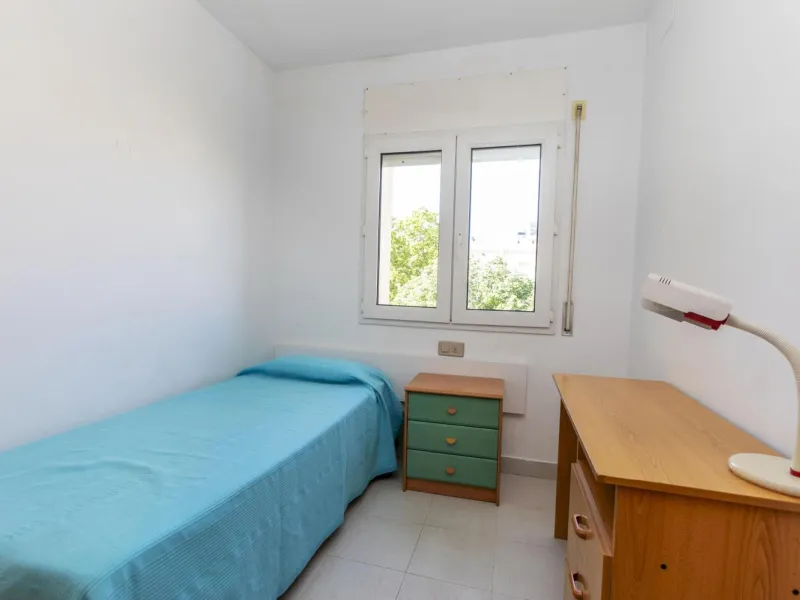 Adosado luminoso con terrazas, garaje y acceso directo a la piscina en Palamós, Costa Brava